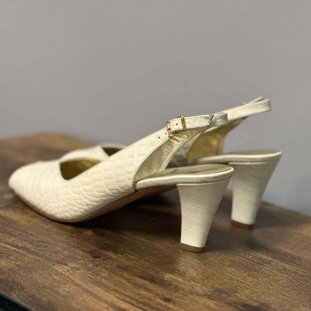 Vintage Bruno Magli kitten heels size 8 croc detail - Picture 3 of 9